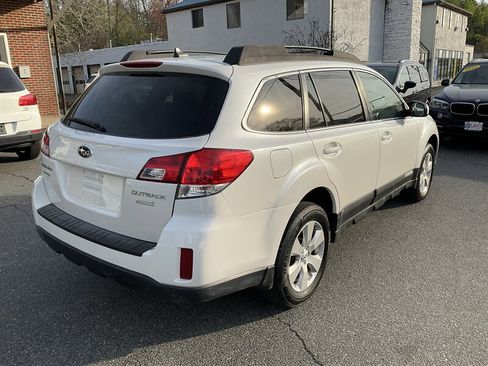 Used 2012 Subaru Outback 2.5i Limited AWD/4WD image 5