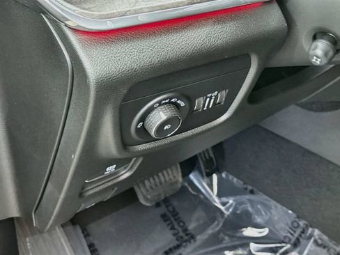 Used 2025 Jeep Grand Cherokee L Overland w/ Advanced Protech Group III AWD/4WD image 10