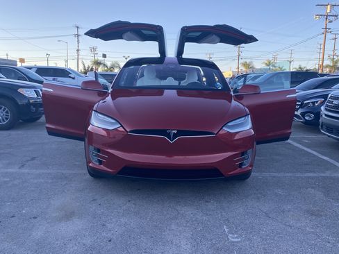 Used 2017 Tesla Model X 100D image 8