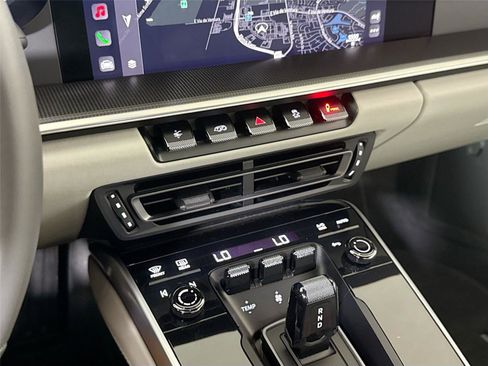 Used 2022 Porsche 911 Turbo S w/ 911 Turbo Sportdesign Package image 23