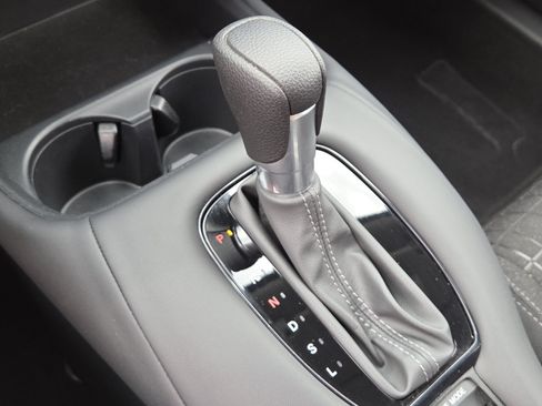 Used 2024 Honda HR-V LX image 32