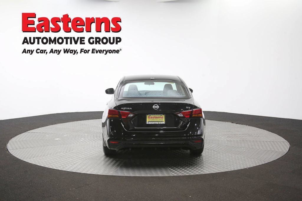 Used 2024 Nissan Altima 2.5 SV FWD image 39