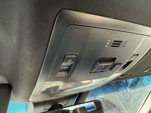 Used 2024 Lexus ES 300h w/ Premium Package image 24