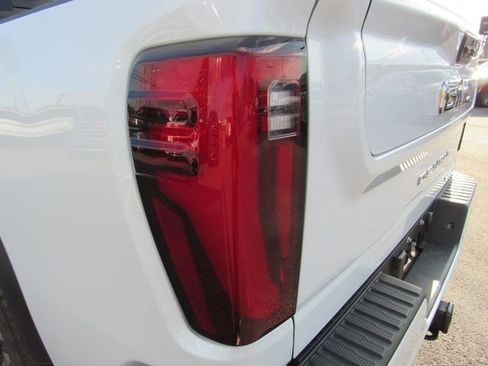 New 2026 GMC Sierra 3500 Denali Ultimate image 9