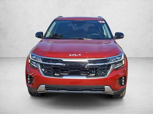 Used 2025 Kia Seltos SX image 2