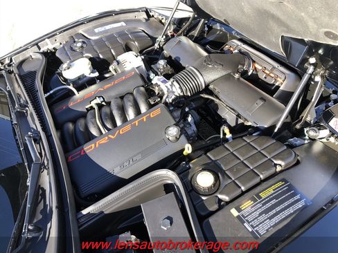 Used 2004 Chevrolet Corvette Convertible w/ Preferred Equipment Group image 23