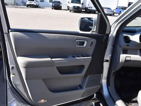 Used 2012 Honda Pilot Touring image 25