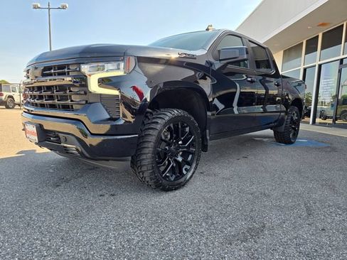 Used 2023 Chevrolet Silverado 1500 RST w/ Z71 Off-Road Package AWD/4WD image 24