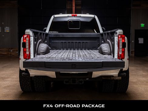 Used 2023 Ford F450 Lariat w/ Lariat Ultimate Package image 8