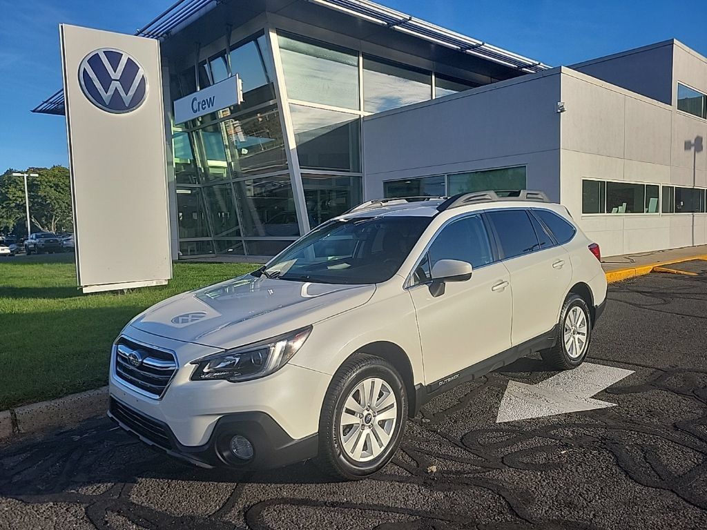Used 2019 Subaru Outback 2.5i Premium AWD/4WD image 1