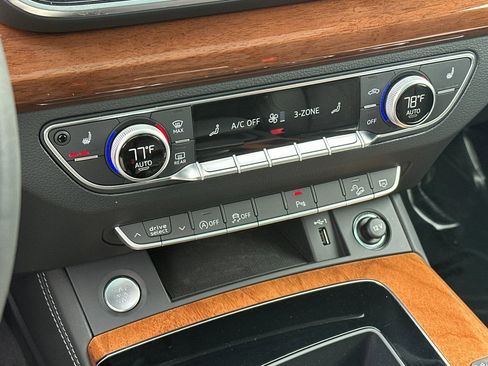 Used 2022 Audi Q5 2.0T Premium Plus w/ Premium Plus Package image 18