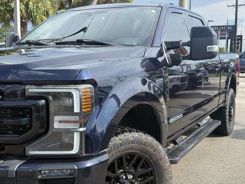 Used 2022 Ford F250 Lariat w/ Black Appearance Package AWD/4WD image 5