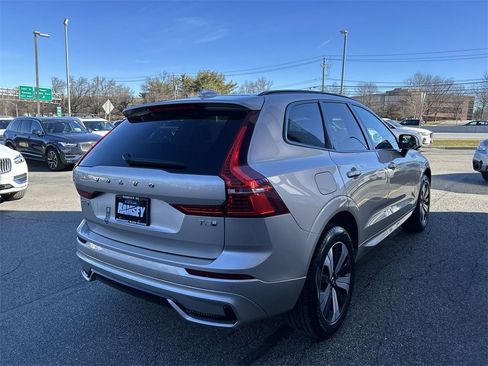 Certified 2025 Volvo XC60 T8 Core w/ Climate Package image 8