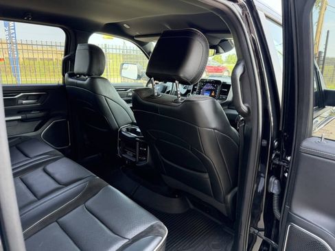 Used 2021 RAM 1500 Laramie w/ Sport Appearance Package AWD/4WD image 12
