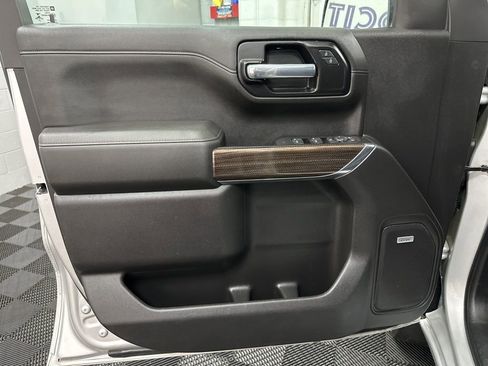 Used 2021 Chevrolet Silverado 1500 LT Trail Boss w/ Convenience Package II AWD/4WD image 18