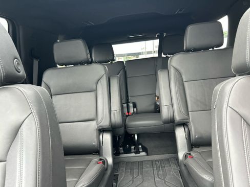 Used 2023 Chevrolet Tahoe Z71 w/ Luxury Package AWD/4WD image 22