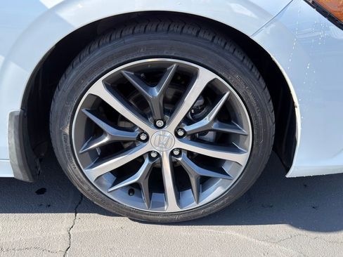 Used 2023 Honda Civic Touring image 10