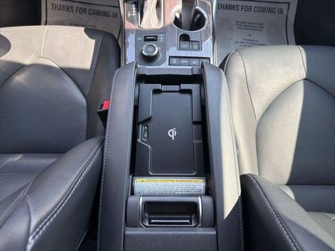 Used 2021 Toyota Highlander Platinum AWD/4WD image 25