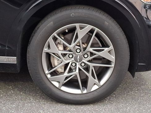 Certified 2024 Genesis GV70 2.5T AWD/4WD image 8