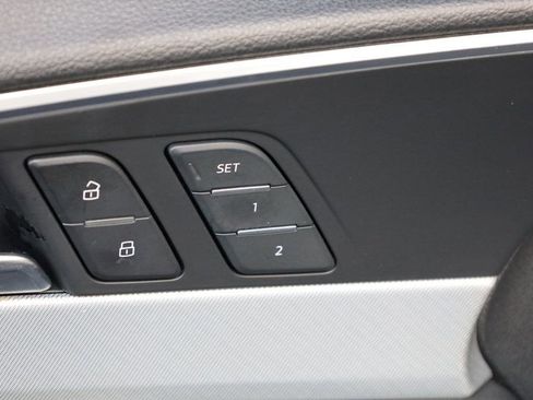 Used 2017 Audi A4 2.0T Premium Plus image 29