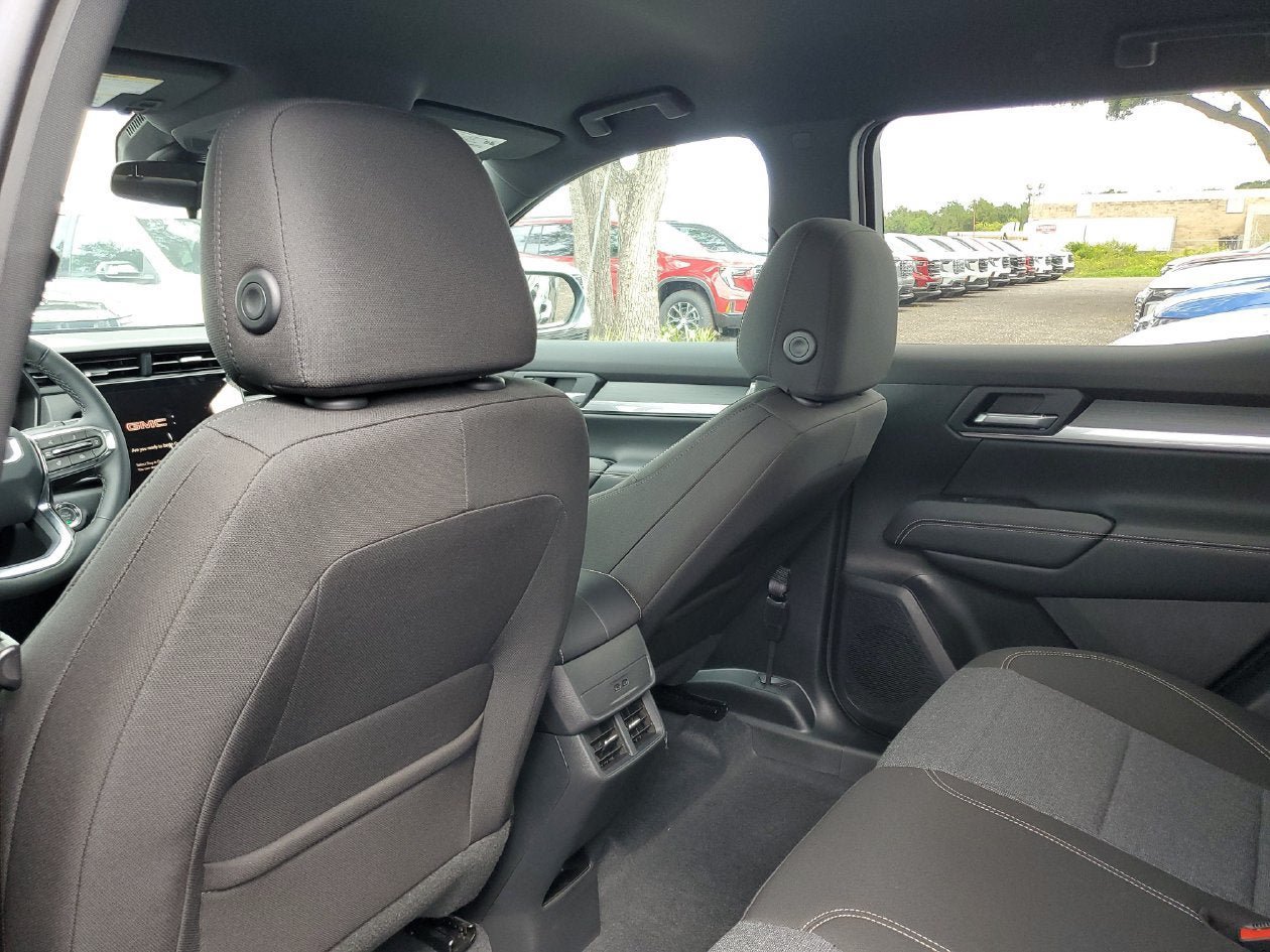 New 2027 GMC Terrain Elevation FWD image 10