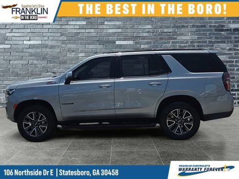 Used 2023 Chevrolet Tahoe Z71 w/ Luxury Package AWD/4WD image 2