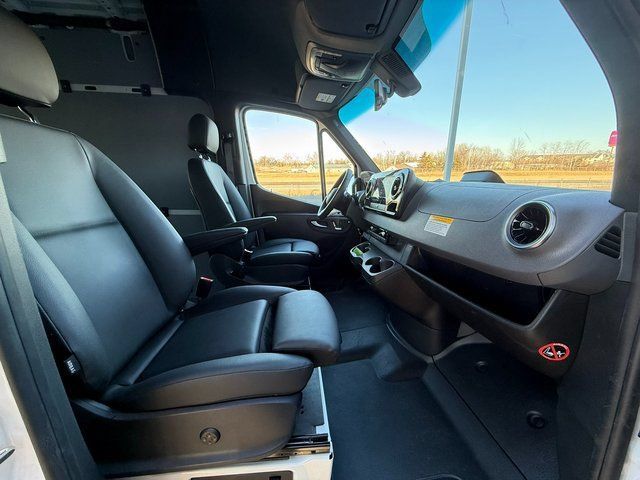 New 2025 Mercedes-Benz Sprinter 2500 image 21