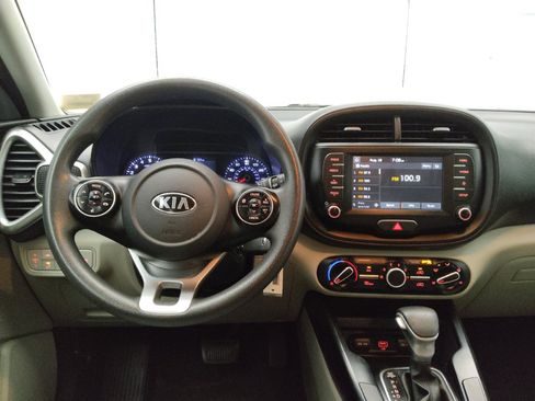 Used 2021 Kia Soul S FWD image 22