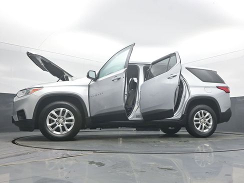 Used 2018 Chevrolet Traverse LS image 61