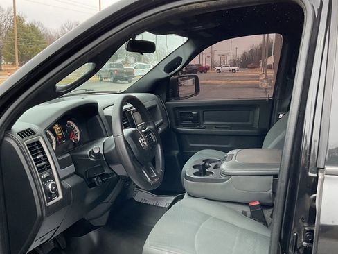 Used 2017 RAM 1500 Express w/ Black Ram 1500 Express Group image 20