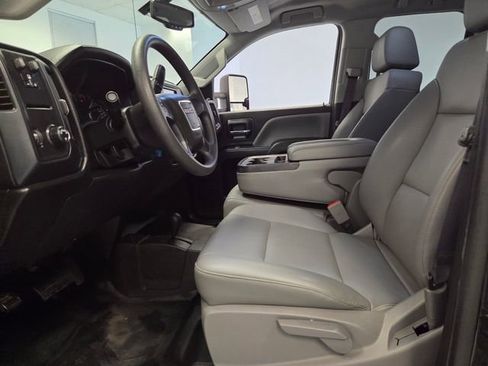 Used 2017 GMC Sierra 2500 4x4 Double Cab w/ Sierra Convenience Package image 9