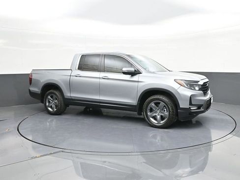Certified 2023 Honda Ridgeline RTL image 17