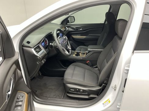 Certified 2021 GMC Acadia SLE w/ Driver Convenience Package image 3