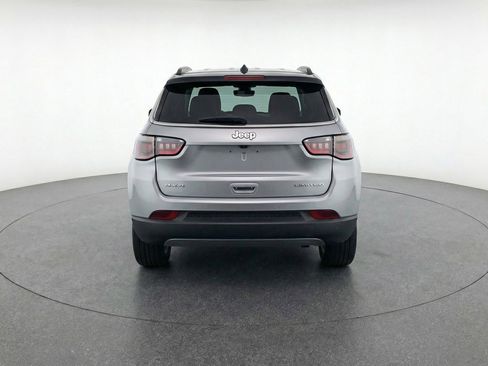 Used 2025 Jeep Compass Limited AWD/4WD image 7