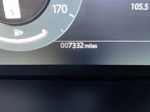 Certified 2026 Land Rover Range Rover Velar Dynamic SE AWD/4WD image 25