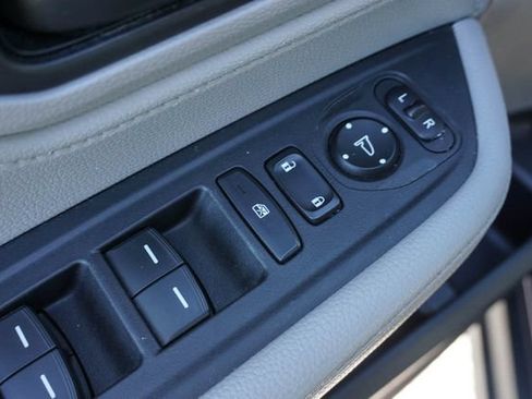 Used 2018 Honda Odyssey EX-L image 7