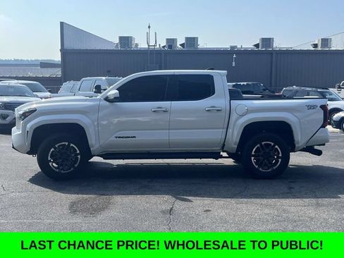 Used 2026 Toyota Tacoma TRD Sport AWD/4WD image 7