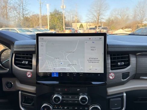 Used 2024 Ford Expedition Max Limited image 31