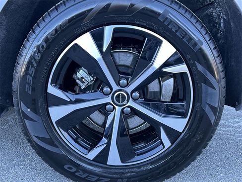 New 2026 Volvo XC60 B5 Core w/ Climate Package image 11