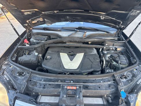 Used 2010 Mercedes-Benz GL 320 BlueTEC 4MATIC image 32