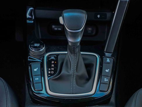 Certified 2024 Kia Seltos SX image 14