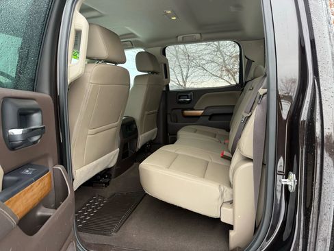 Used 2019 Chevrolet Silverado 2500 LTZ w/ Duramax Plus Package image 16