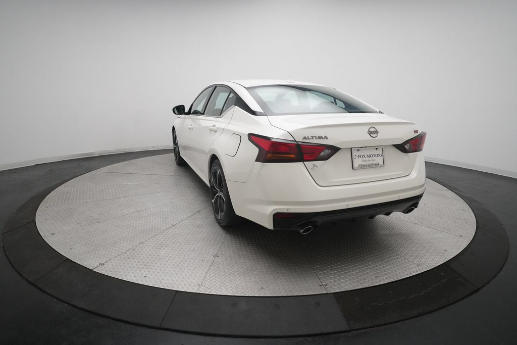 Used 2024 Nissan Altima 2.5 SR FWD image 33