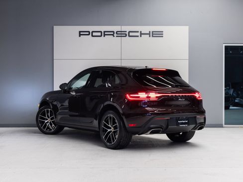 Certified 2026 Porsche Macan AWD/4WD image 3