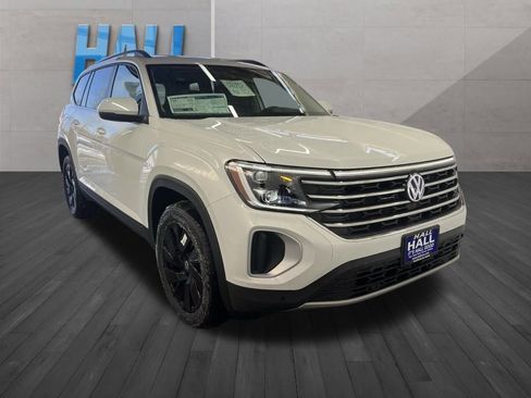 New 2026 Volkswagen Atlas SE image 7
