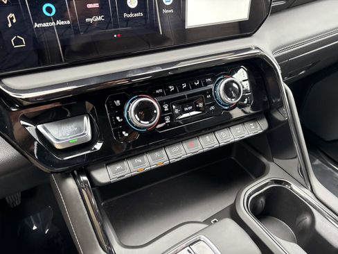 Certified 2024 GMC Sierra 1500 AT4X w/ AT4X AEV Edition image 26