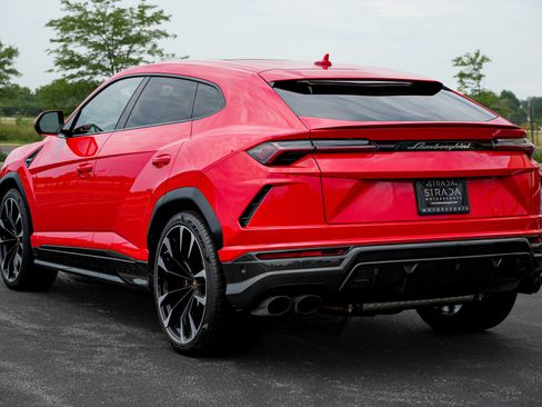 Used 2019 Lamborghini Urus AWD/4WD image 8