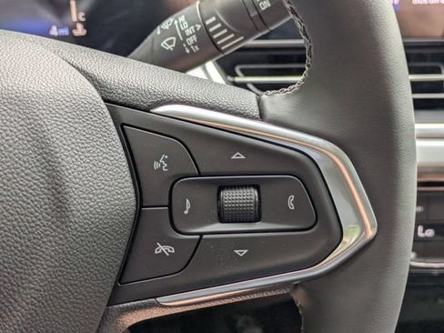 New 2026 Chevrolet Trax LT w/ Sunroof Package FWD image 14