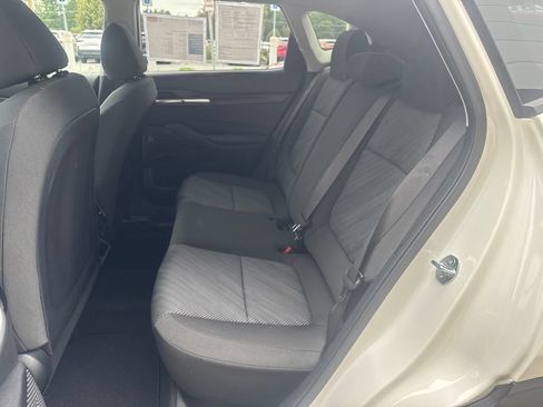 Used 2025 Kia Seltos LX AWD/4WD image 9