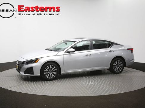 Used 2023 Nissan Altima 2.5 SV w/ SV Premium Package AWD/4WD image 59